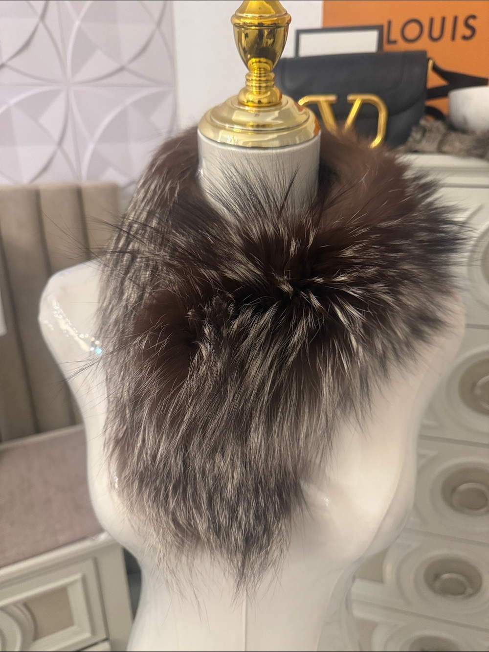 Real Fox fur clip on scarf